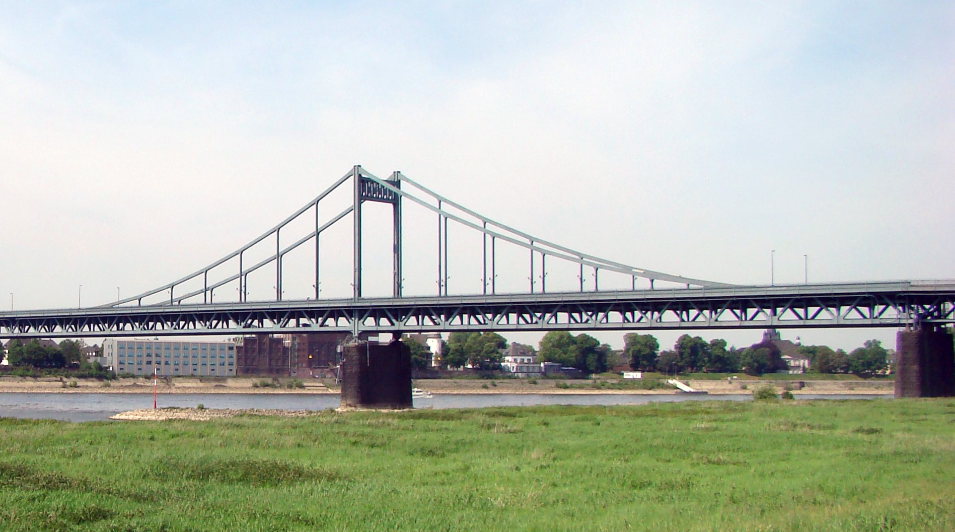 Rheinbrücke Krefeld